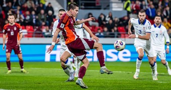 Gada pēdējā spēlē iegūta vadība un saspringta cīņa pret Serbiju