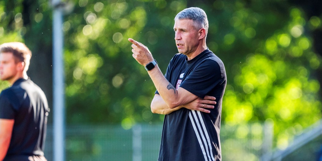 Pagarina līgumu ar Latvijas U-19 izlases galveno treneri Dobrecovu