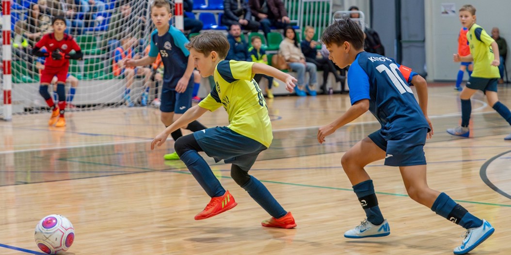 Sākusies pieteikšanās "LNK Industries" telpu futbola kausam jauniešiem