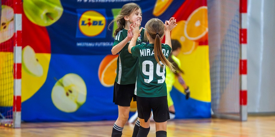 Klāt "Lidl" Meiteņu telpu futbola čempionāta sezona