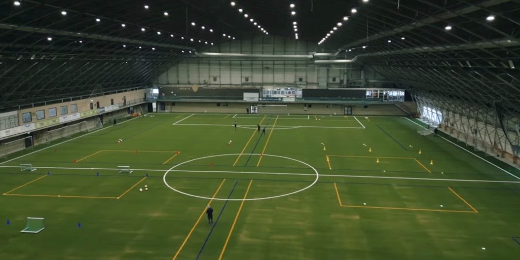 "Skonto" hallē notiks Rīgas nakts minifutbola līga; norit pieteikšanās