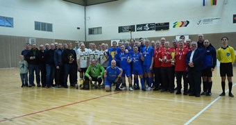 Veterānu 50+ čempionātā triumfē "Sportima"