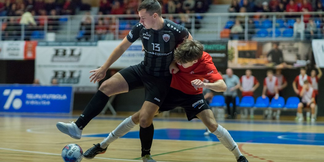 Pēc Eiropas čempionāta atsākas telpu futbola virslīgas cīņas