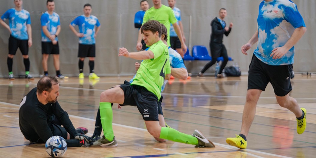 IT uzņēmumu telpu futbola kausa izcīņā piedalīsies deviņas komandas