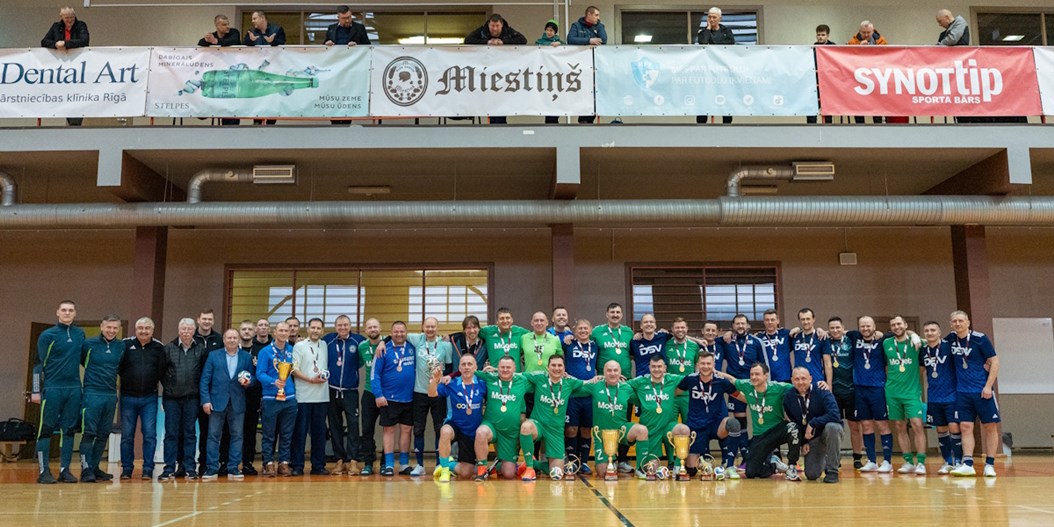 Veterānu 40+ čempionātā triumfē SAMGUS