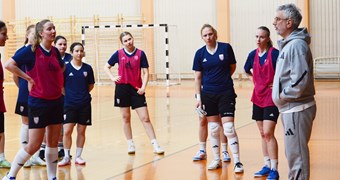 Sieviešu telpu futbola izlases kandidātes gatavojas atlases turnīram