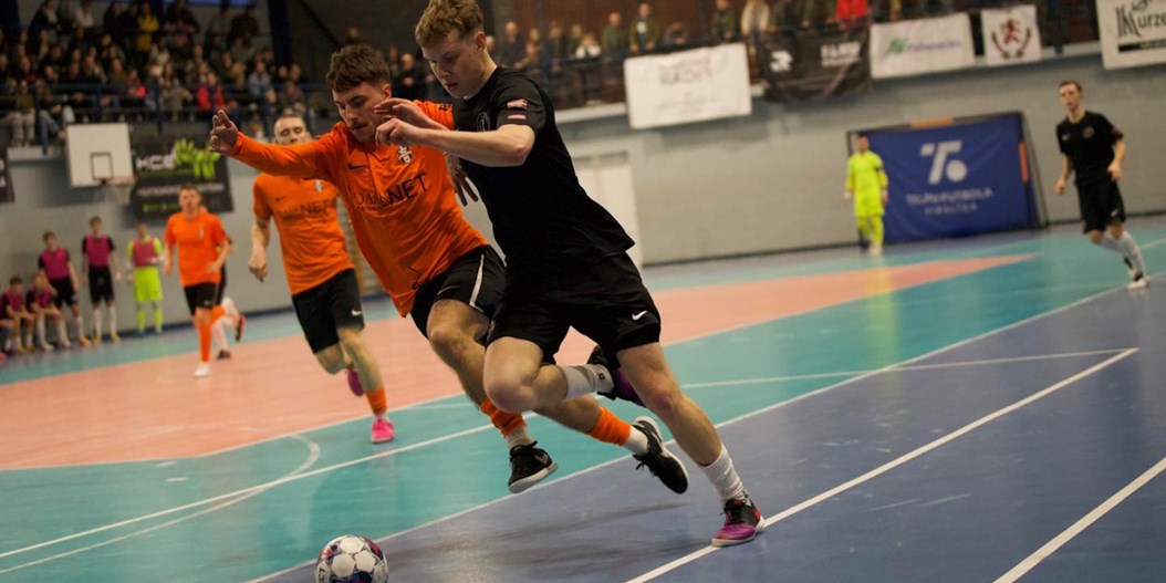 Telpu futbola virslīgā klāt izslēgšanas spēles