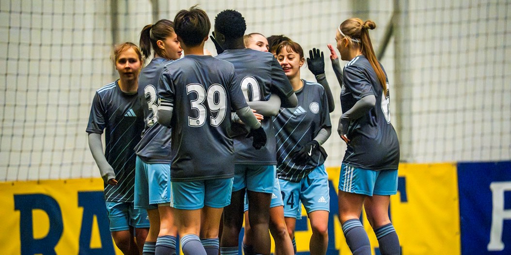 Superkausu sievietēm izcīna čempiones; līgas sākums nedēļas nogalē