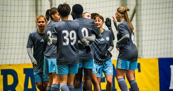 Superkausu sievietēm izcīna čempiones; līgas sākums nedēļas nogalē