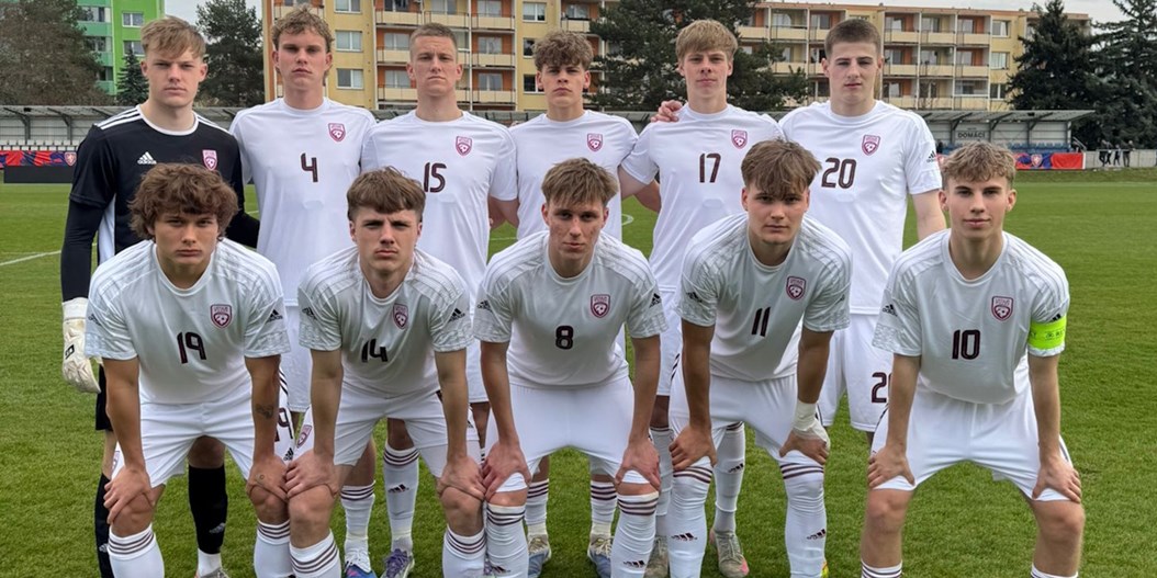 Pēc laba pirmā puslaika Elites kārtā zaudējums čehiem