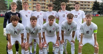 Pēc laba pirmā puslaika Elites kārtā zaudējums čehiem