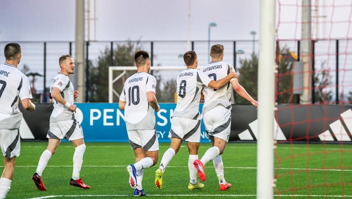 Pirmajā pārspēlē uzvara; otrdien atbildes mačs "Skonto" stadionā