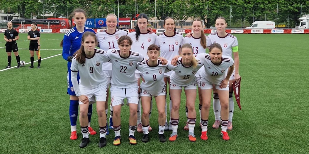 Latvijas WU-19 izlase tuvu punktam pret Šveici
