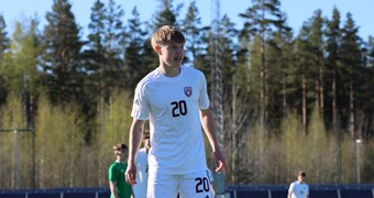 U-17 izlase valsts svētkos uzveic Islandi