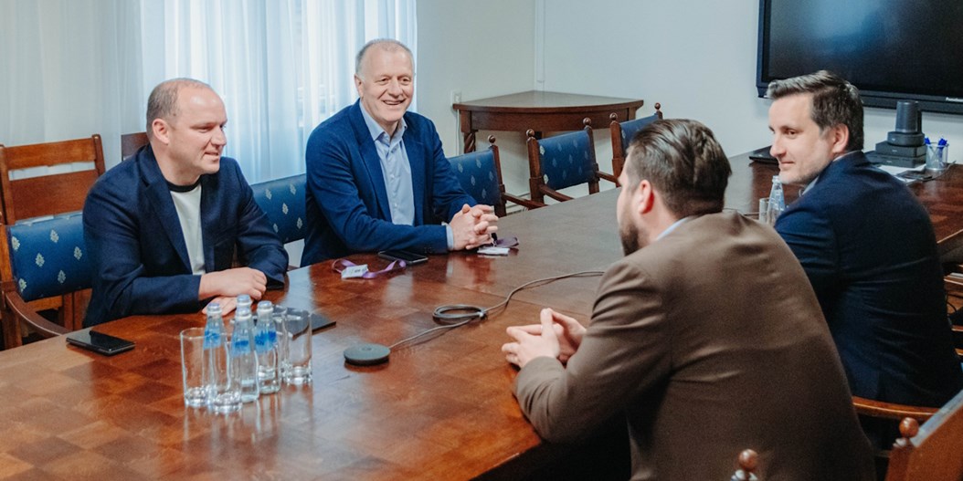 LFF un IZM vadības pārstāvji pārrunā aktualitātes