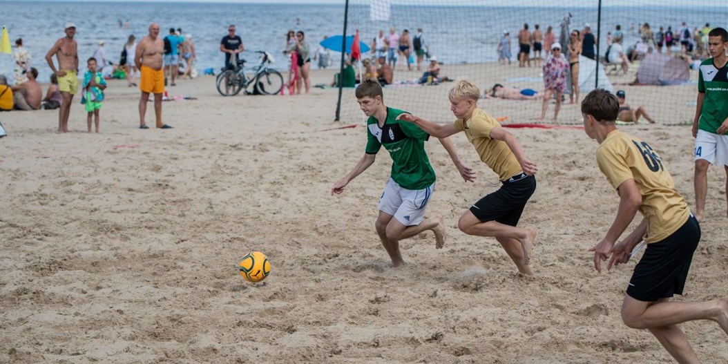 Jūnija izskaņā startēs jaunā pludmales futbola sezona