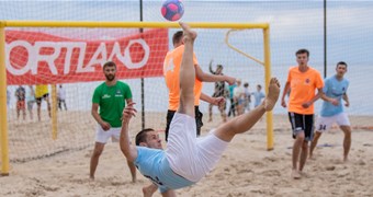 Noskaidrotas astoņas Jūrmalas pludmales futbola kausa finālistes
