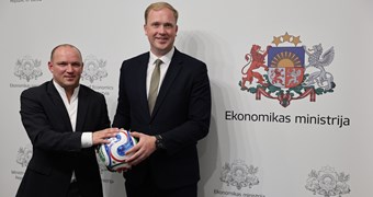 Ar ekonomikas ministru pārrunā stadiona projektu un turnīru rīkošanu Latvijā