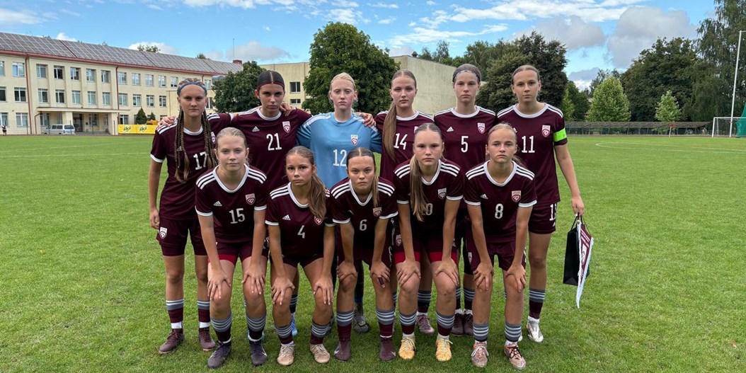 Latvijas WU-15 izlase sāk ar diviem vārtiem