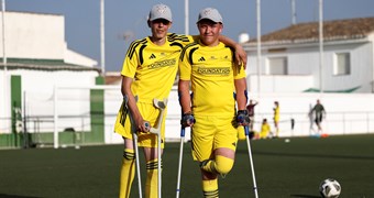 Latvija pirmo reizi piedalās starptautiskā amputēto futbola nometnē