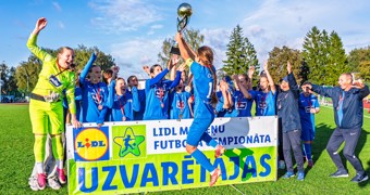 Meiteņu čempionāta vecākās grupas tituls izšķiras pēdējā kārtā