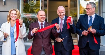 FIFA prezidents apmeklē Rīgu un atklāj jaunās LFF mājas