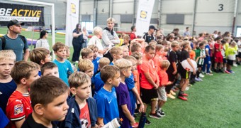 UEFA "Grassroots" nedēļas festivālos Latvijā piedalās 3000 bērnu